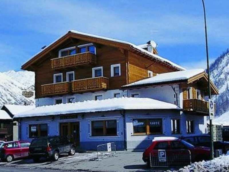 Albergo Caravasc 利维尼奥 外观 照片