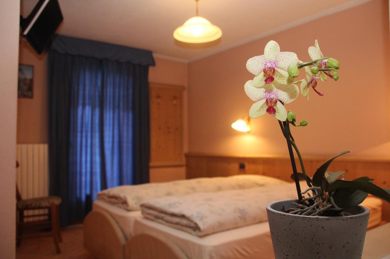 Albergo Caravasc 利维尼奥 外观 照片