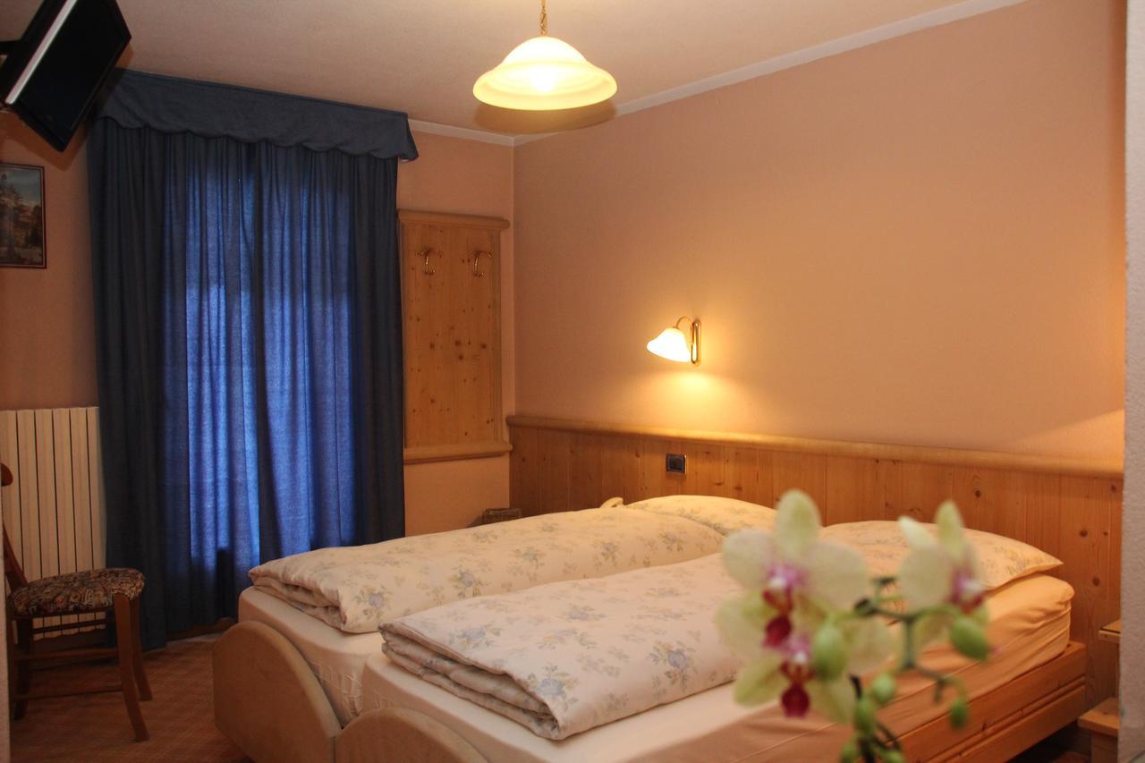 Albergo Caravasc 利维尼奥 外观 照片